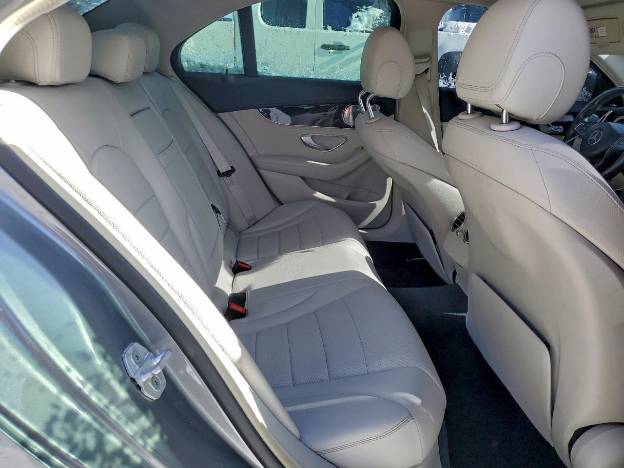 2015 MERCEDES-BENZ C 300 photo 19