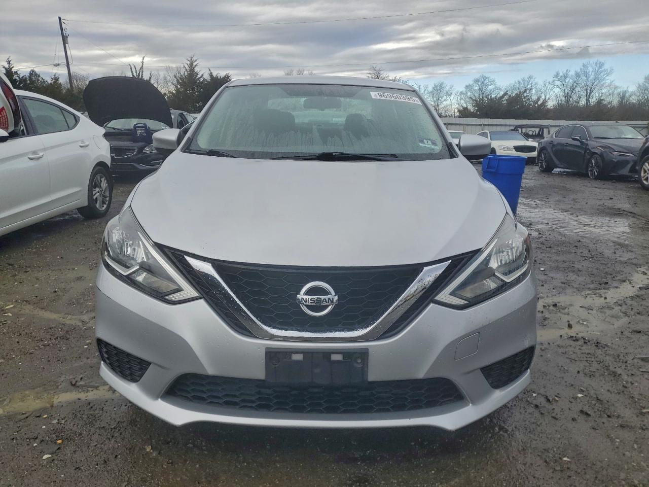 2017 NISSAN SENTRA S photo 5