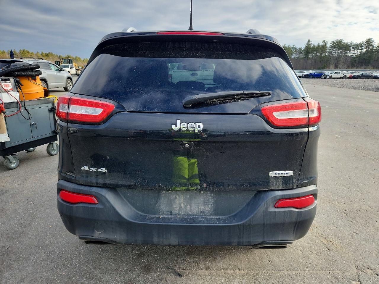 2017 JEEP CHEROKEE LATITUDE photo 6