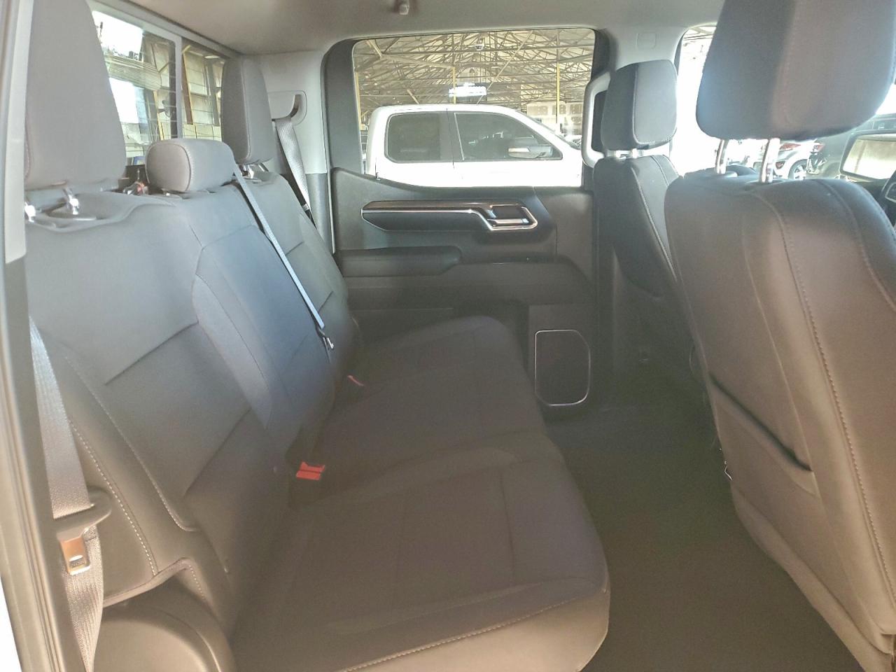 2024 CHEVROLET SILVERADO C1500 LT photo 28