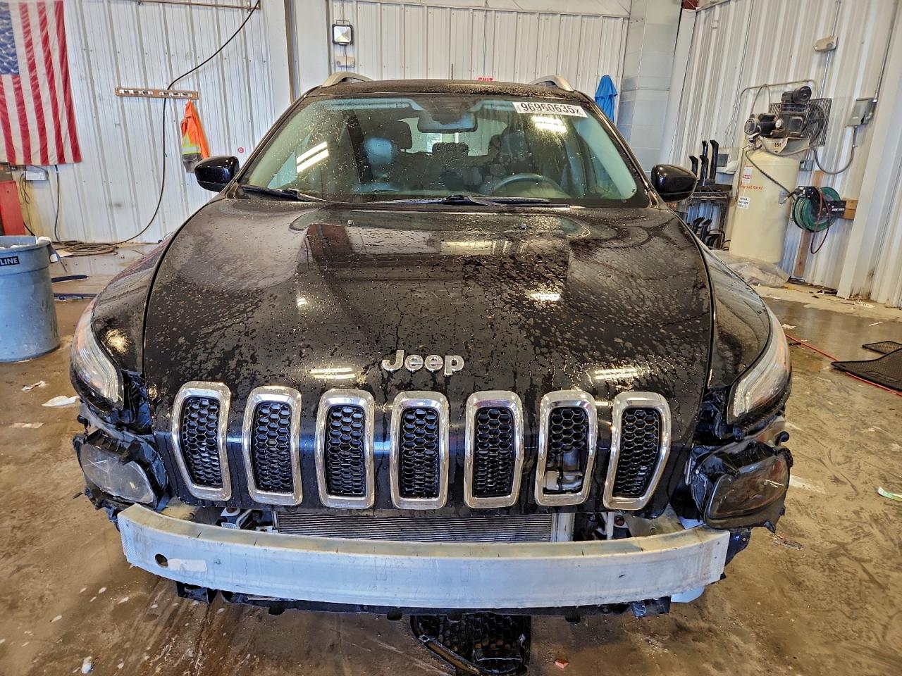 2017 JEEP CHEROKEE LATITUDE photo 5