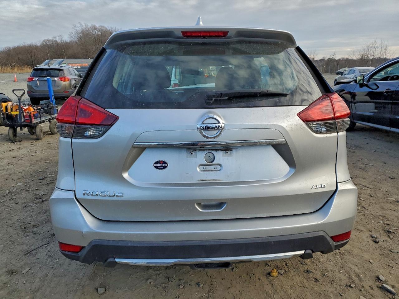 2017 NISSAN ROGUE S photo 16