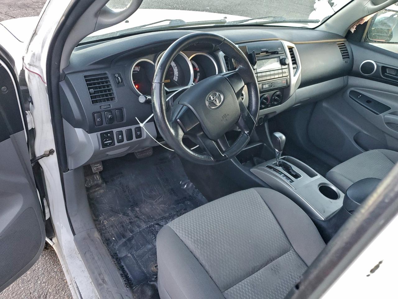2012 TOYOTA TACOMA photo 22