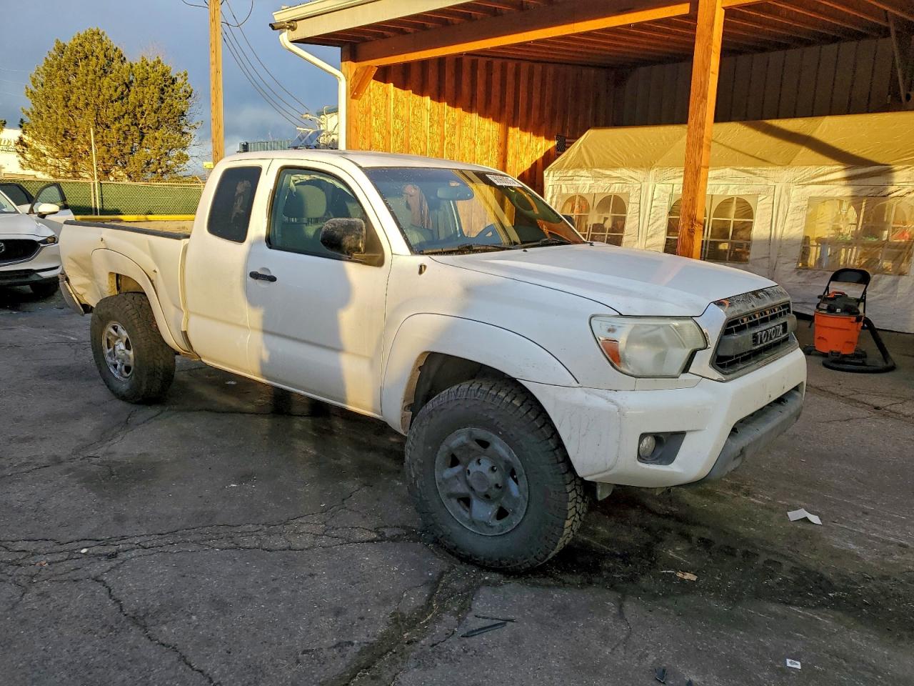 2012 TOYOTA TACOMA photo 10