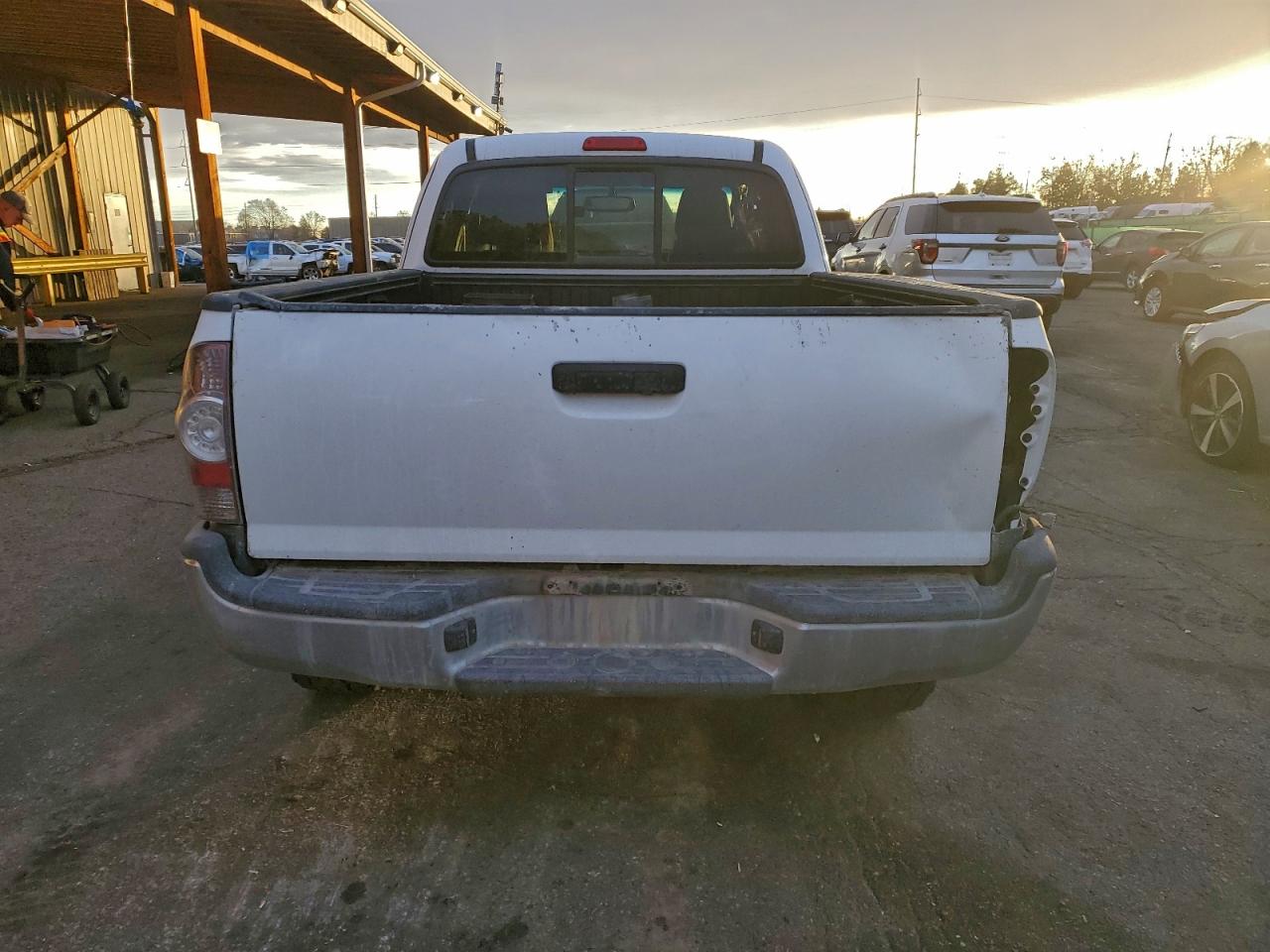 2012 TOYOTA TACOMA photo 16
