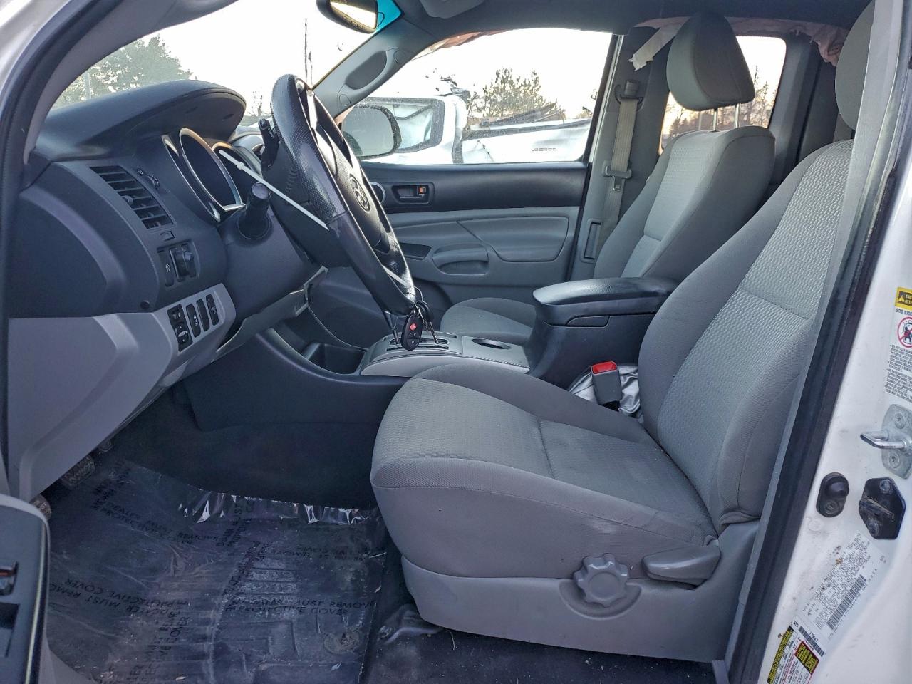 2012 TOYOTA TACOMA photo 19