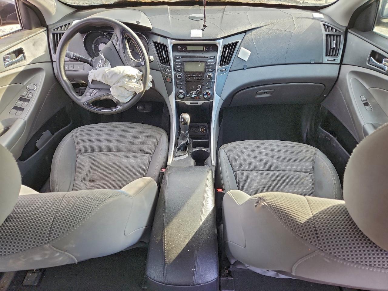 2013 HYUNDAI SONATA GLS photo 15