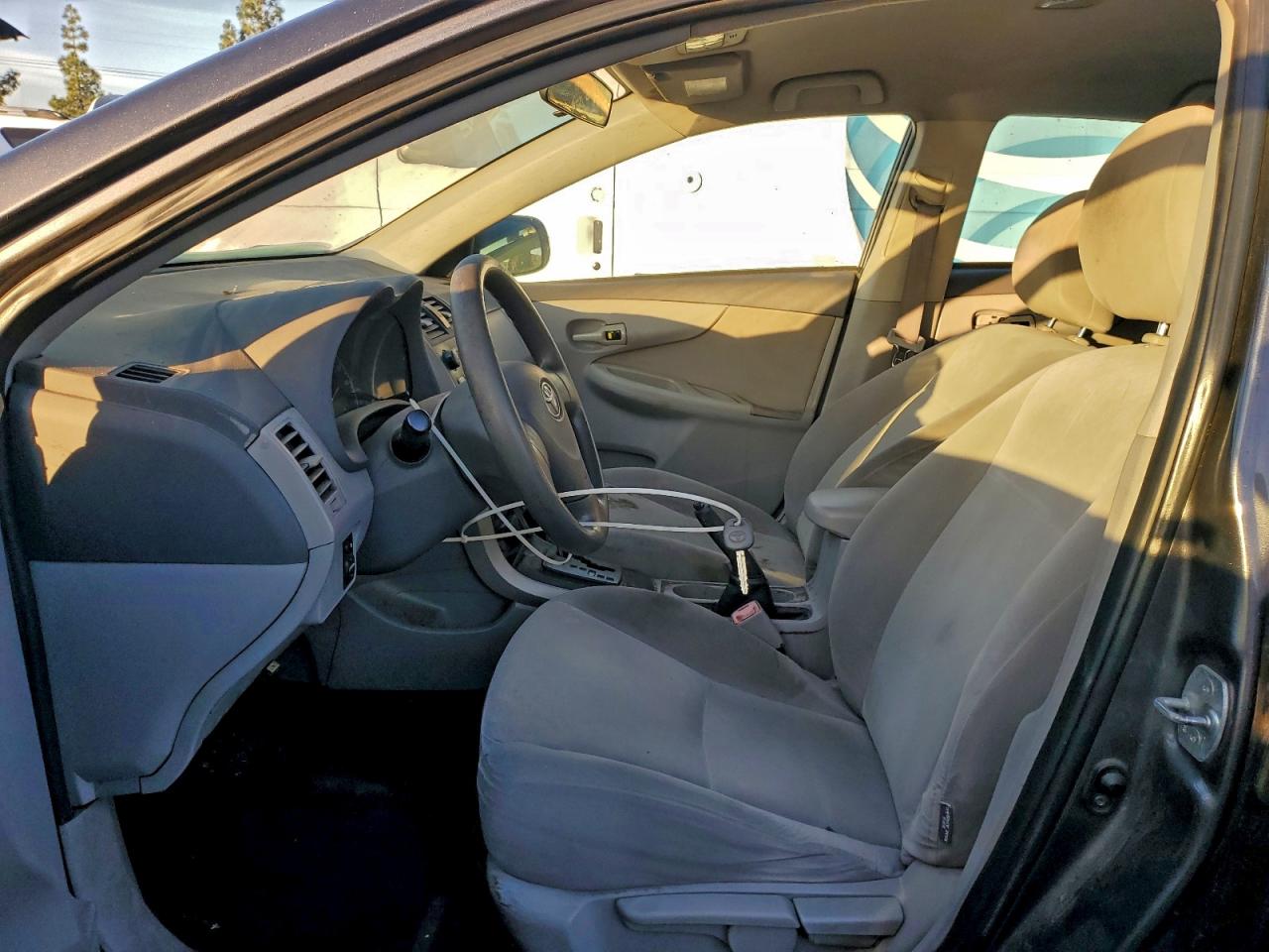 2009 TOYOTA COROLLA BASE photo 19