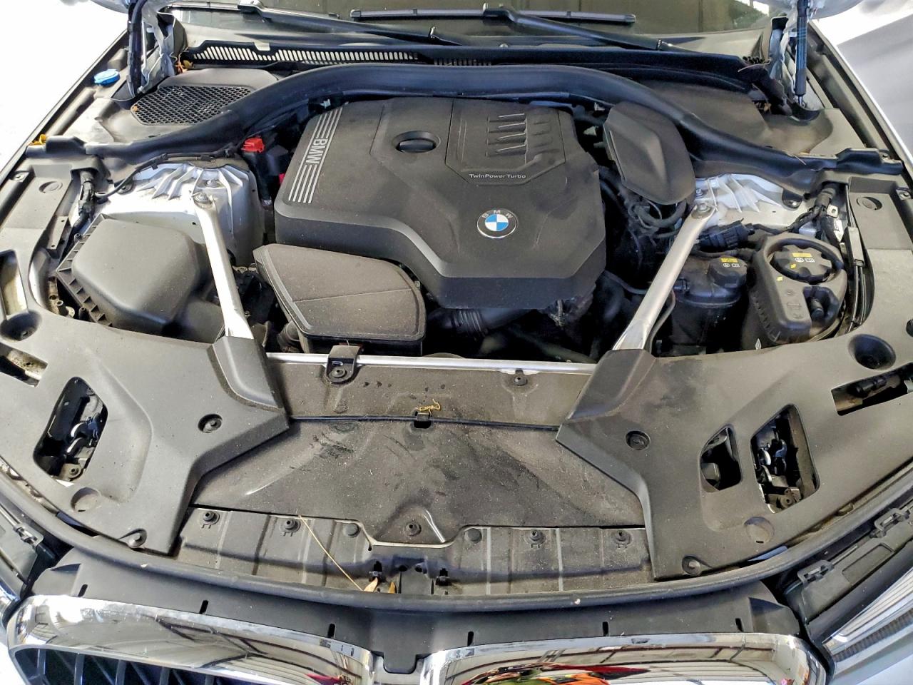 2021 BMW 530 XI photo 11
