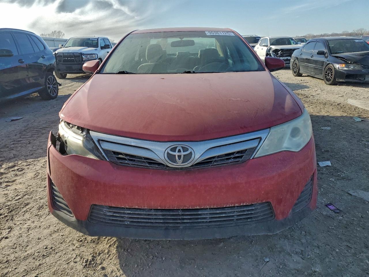2014 TOYOTA CAMRY L photo 9