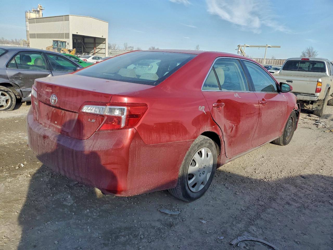 2014 TOYOTA CAMRY L photo 5