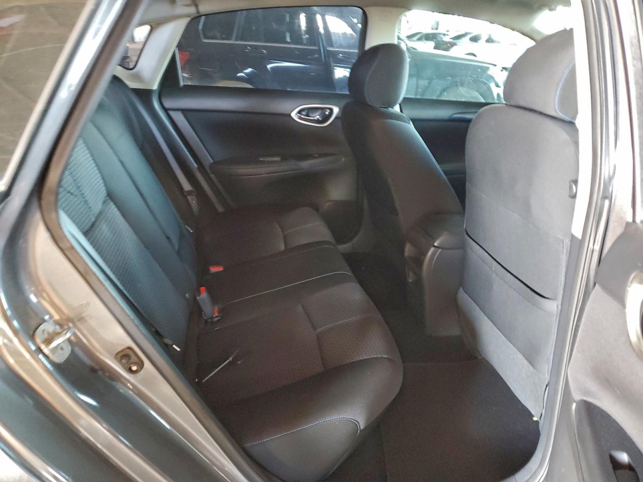 2017 NISSAN SENTRA S photo 28