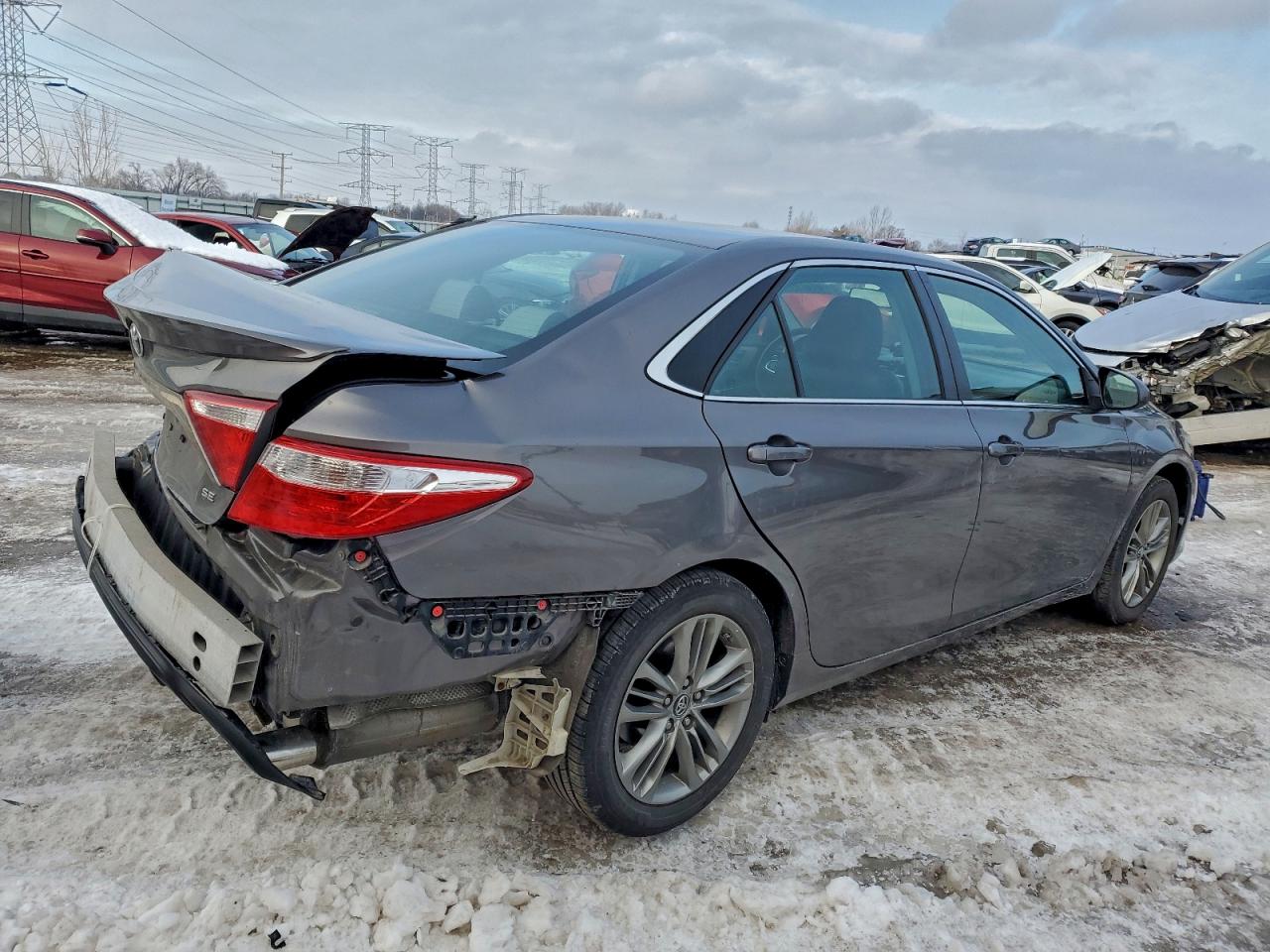 2017 TOYOTA CAMRY LE photo 7