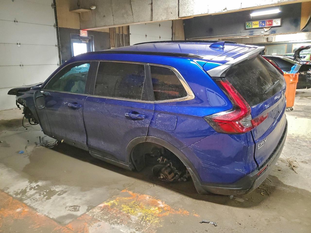 2025 HONDA CR-V SPORT photo 3