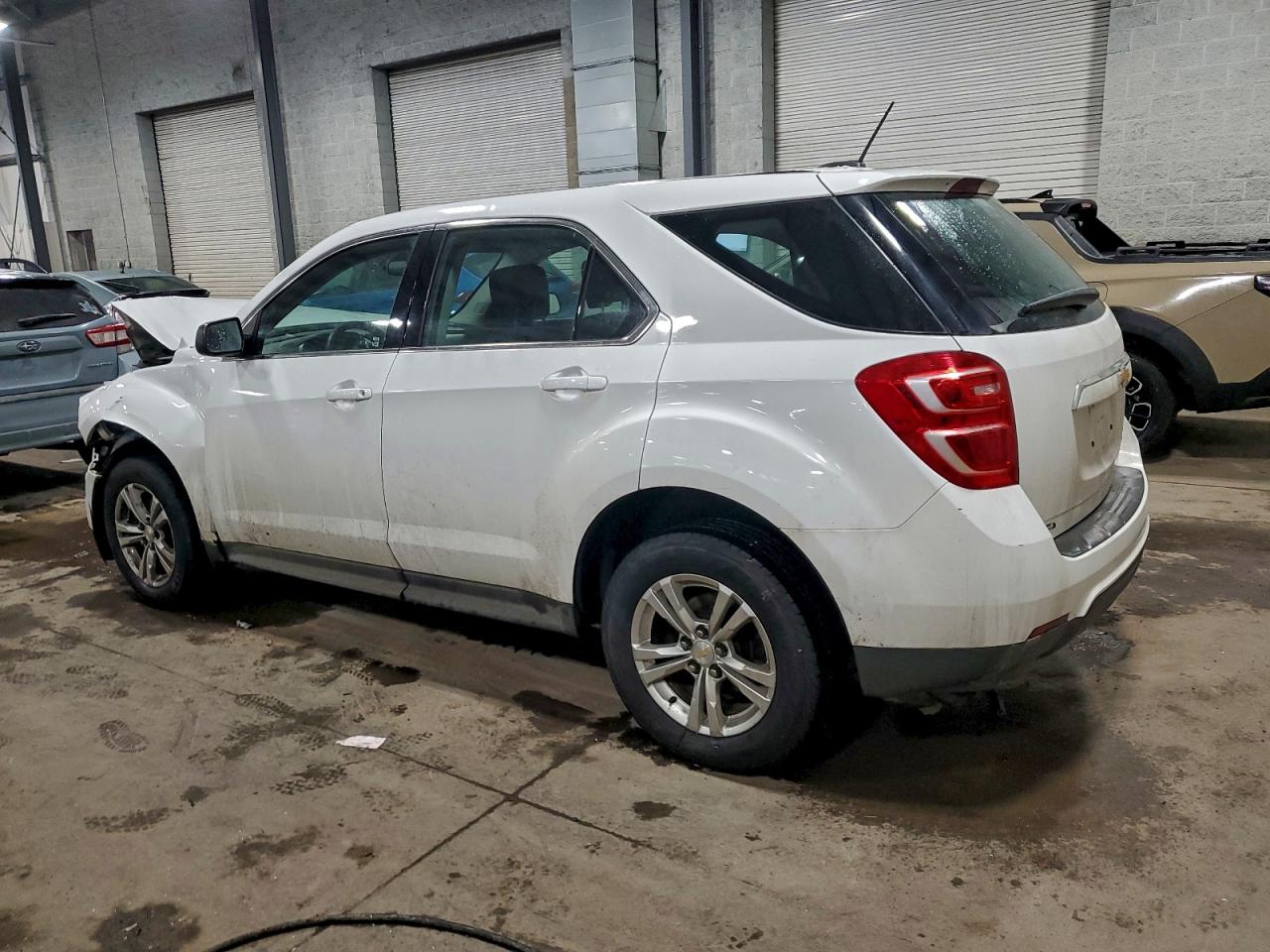 2016 CHEVROLET EQUINOX LS photo 2