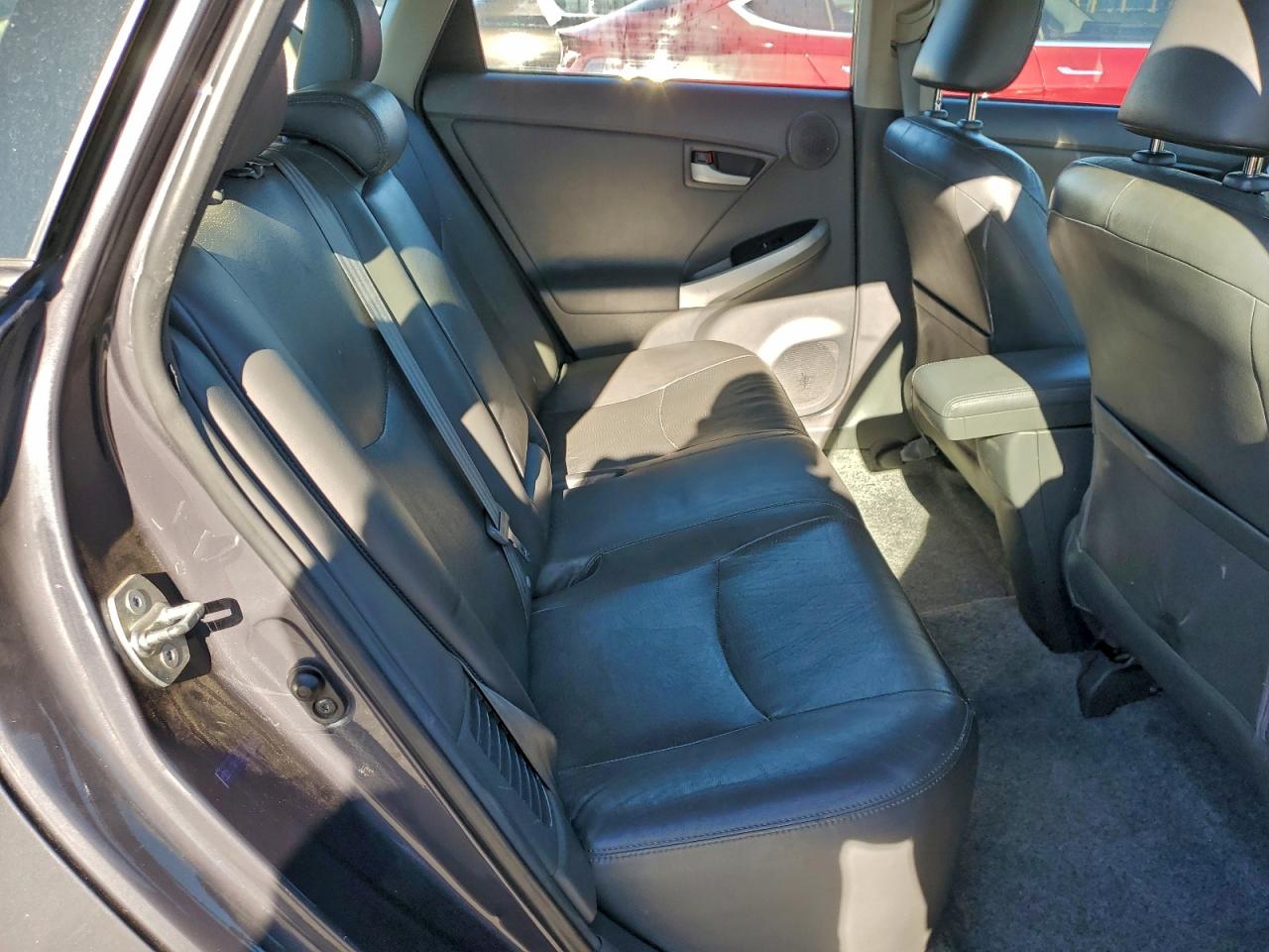 2010 TOYOTA PRIUS photo 19