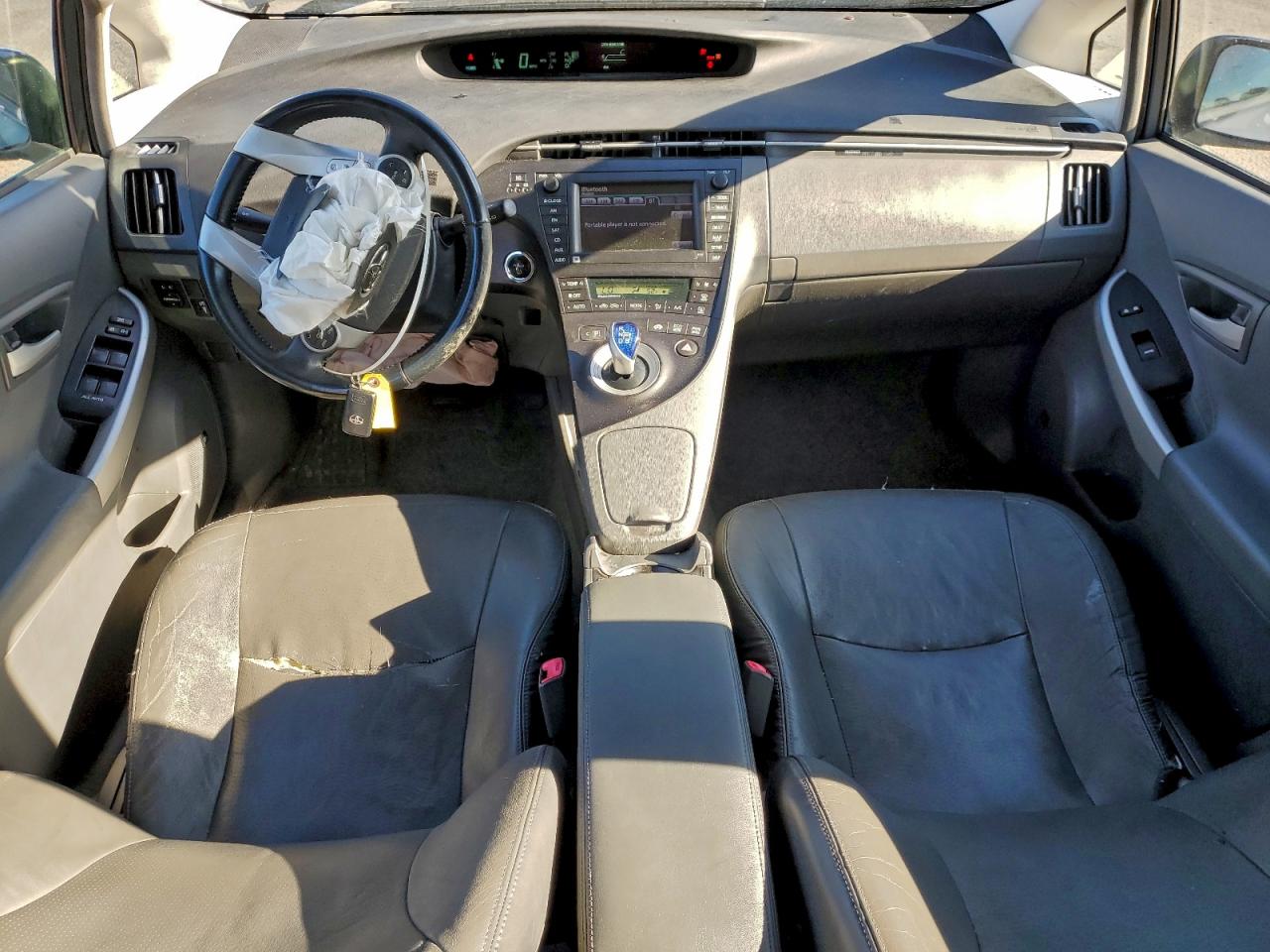 2010 TOYOTA PRIUS photo 15