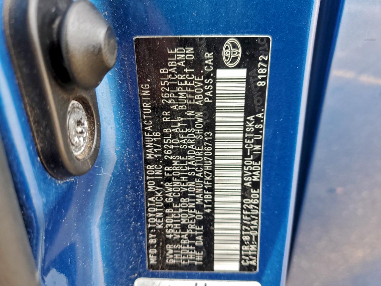 2017 TOYOTA CAMRY LE photo 25