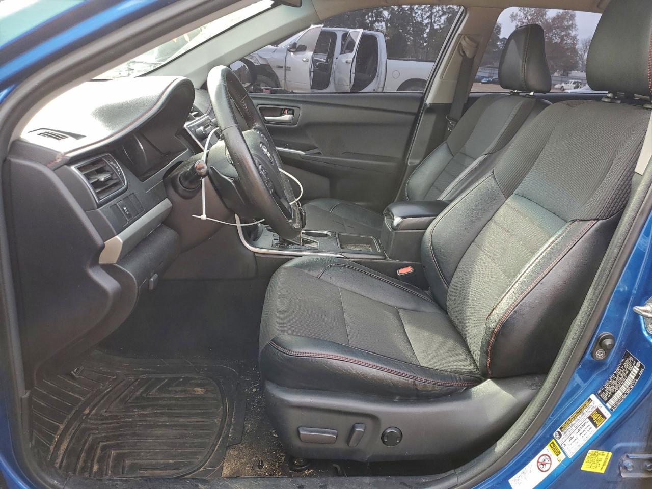 2017 TOYOTA CAMRY LE photo 13