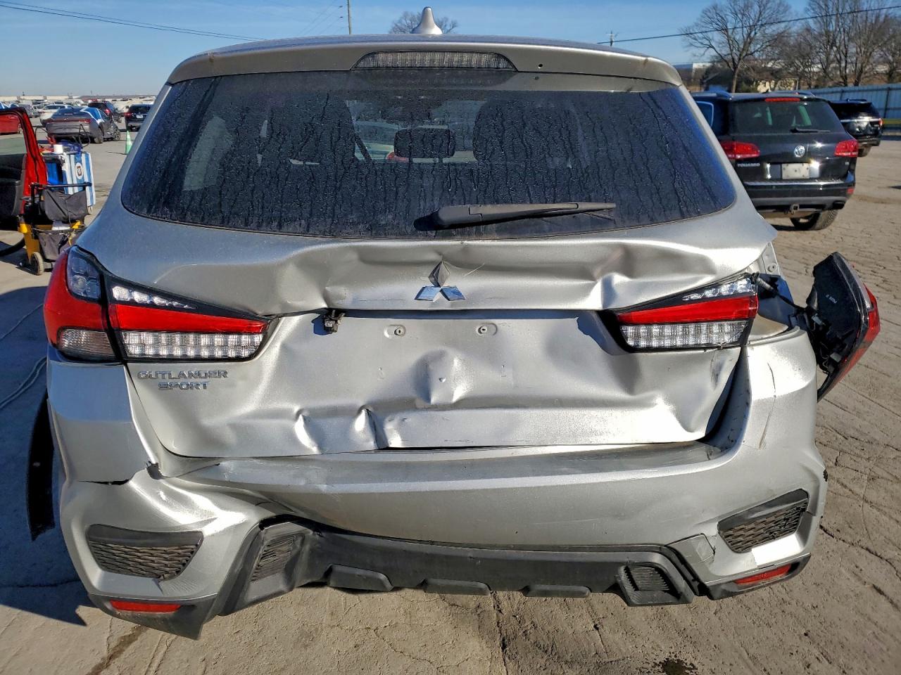 2022 MITSUBISHI OUTLANDER SPORT ES photo 16