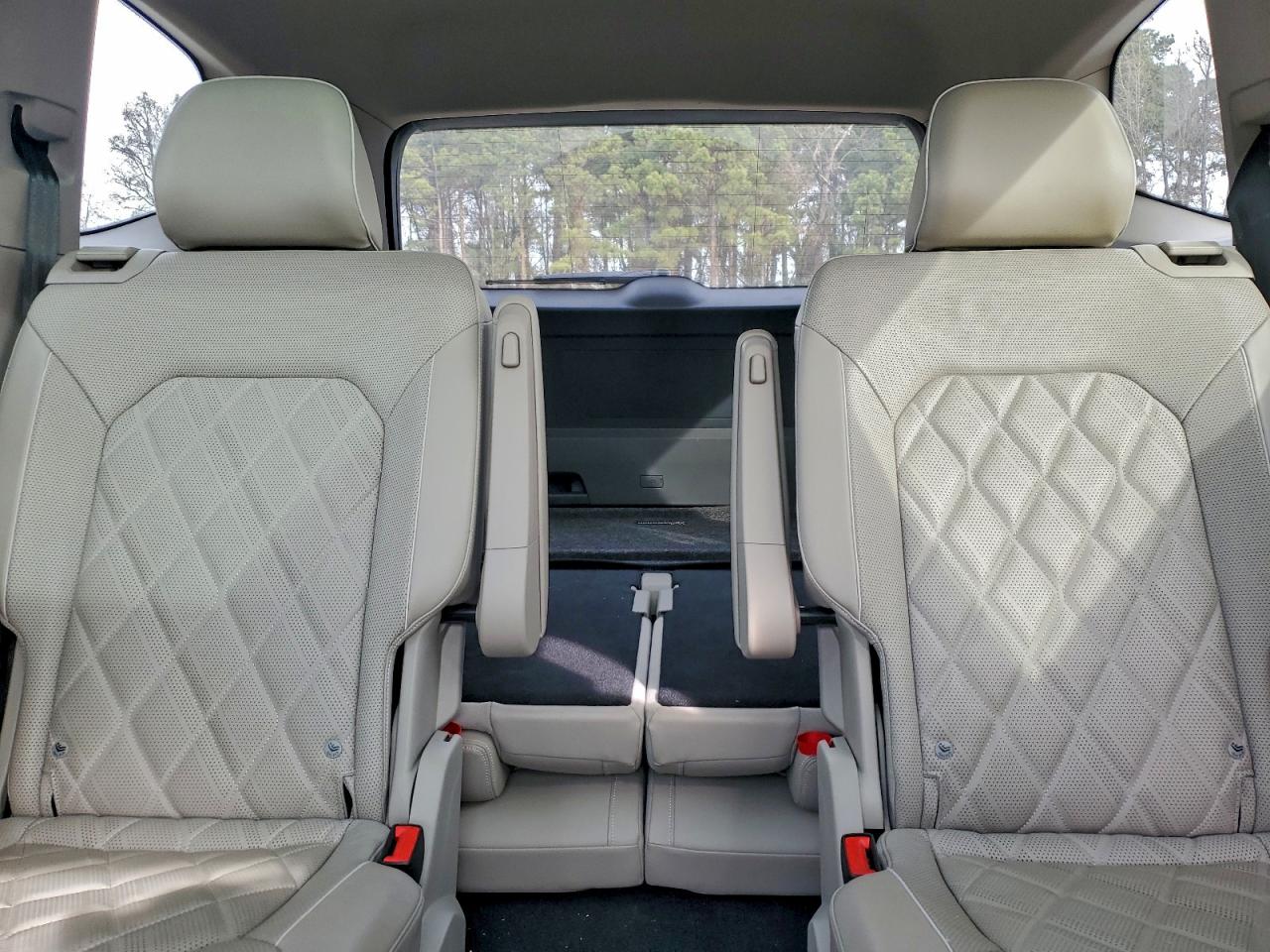 2024 VOLKSWAGEN ATLAS SEL PREMIUM R-LINE photo 19