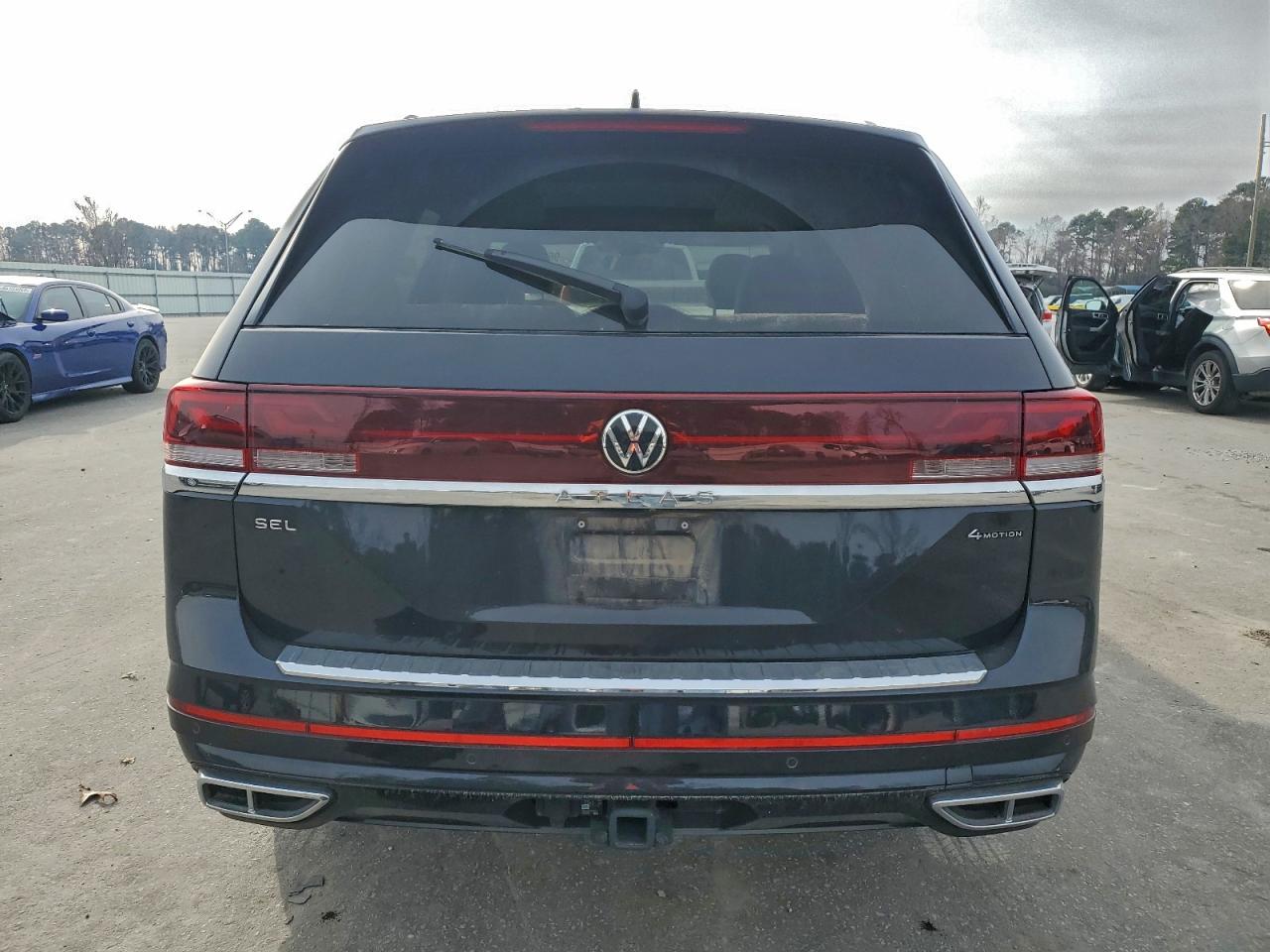 2024 VOLKSWAGEN ATLAS SEL PREMIUM R-LINE photo 11