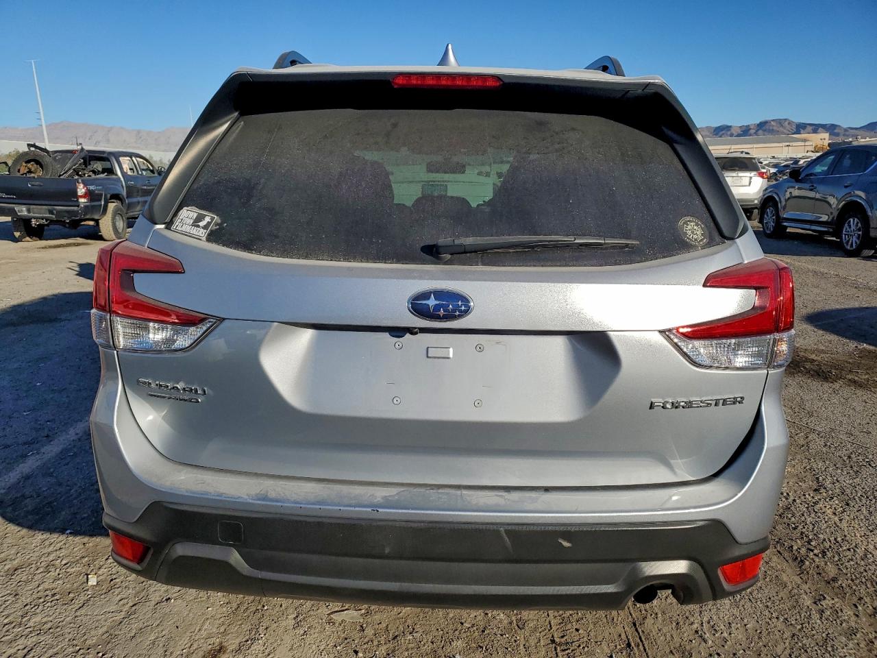 2022 SUBARU FORESTER PREMIUM photo 11