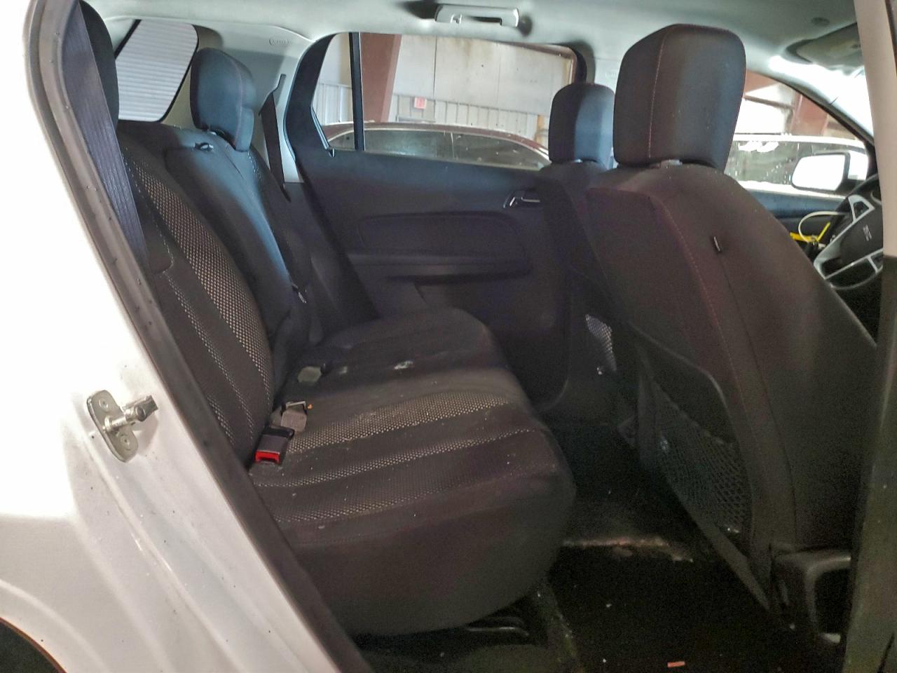 2015 GMC TERRAIN SLE photo 31
