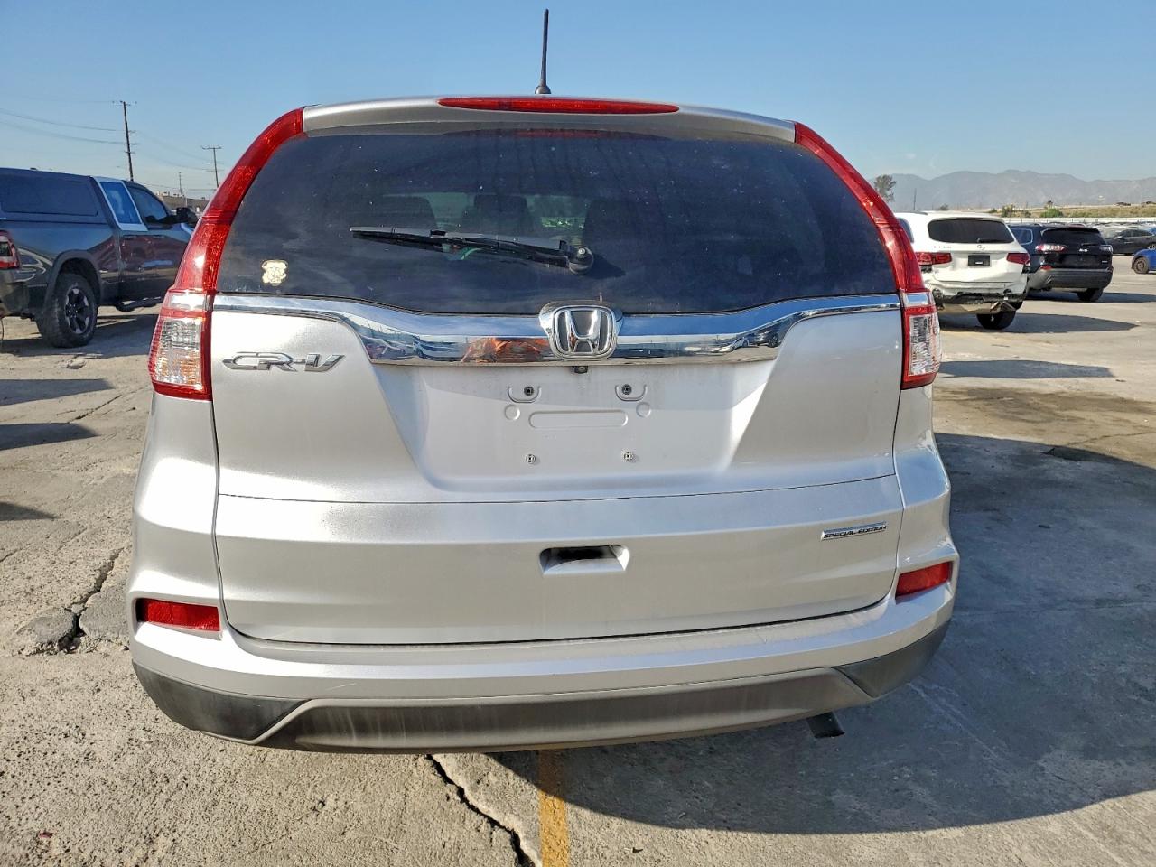 2016 HONDA CR-V SE photo 16