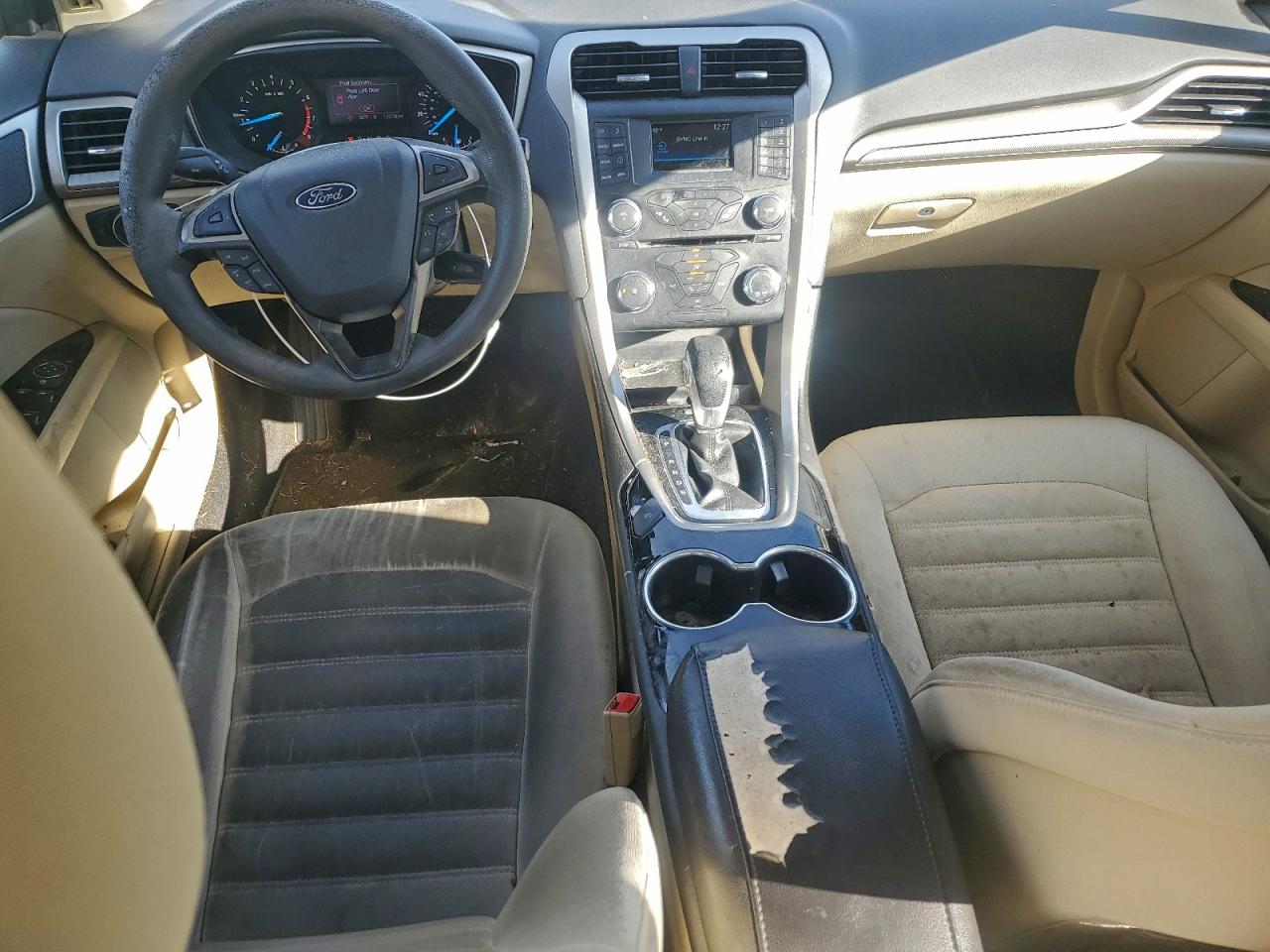 2015 FORD FUSION SE photo 15