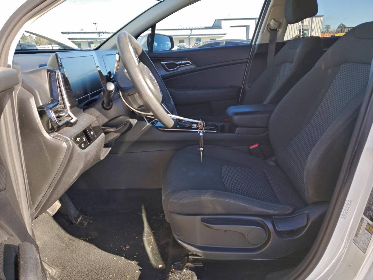 2023 KIA SPORTAGE LX photo 19