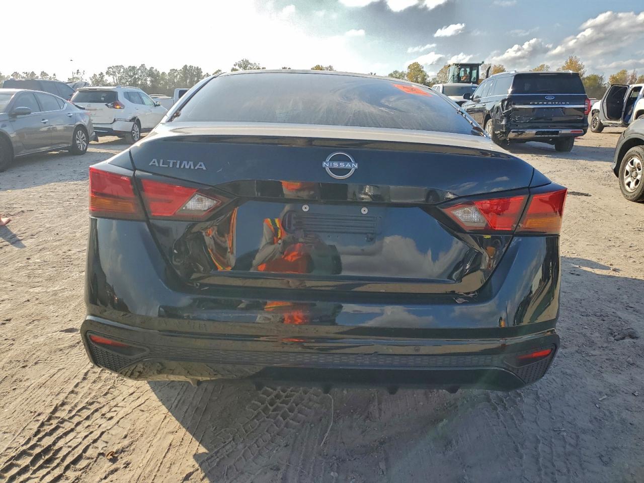 2024 NISSAN ALTIMA S photo 6