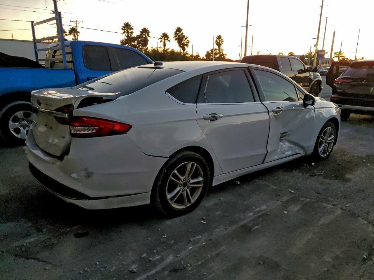 2018 FORD FUSION SE photo 7
