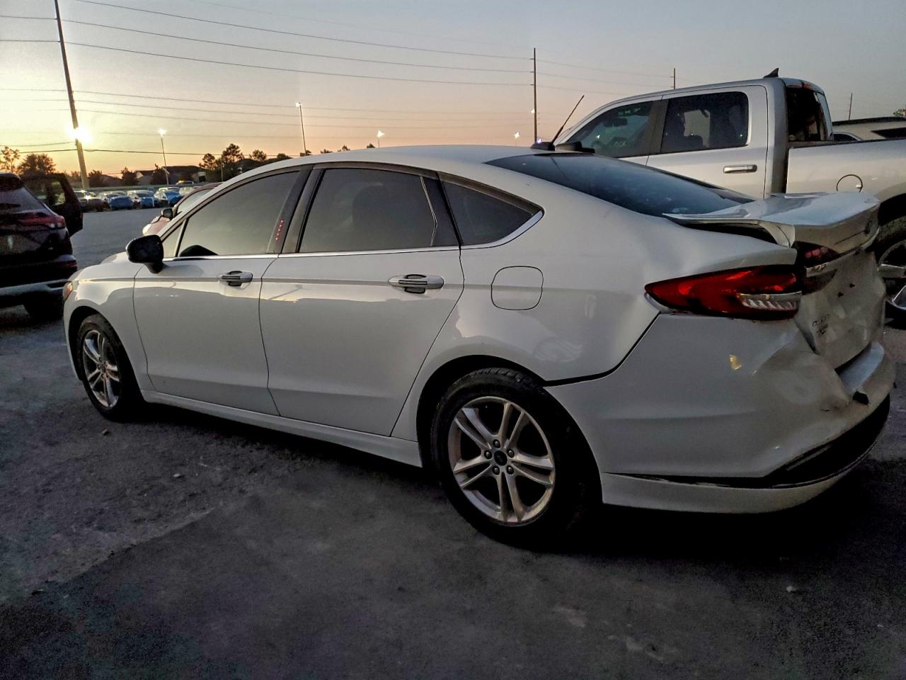 2018 FORD FUSION SE photo 4