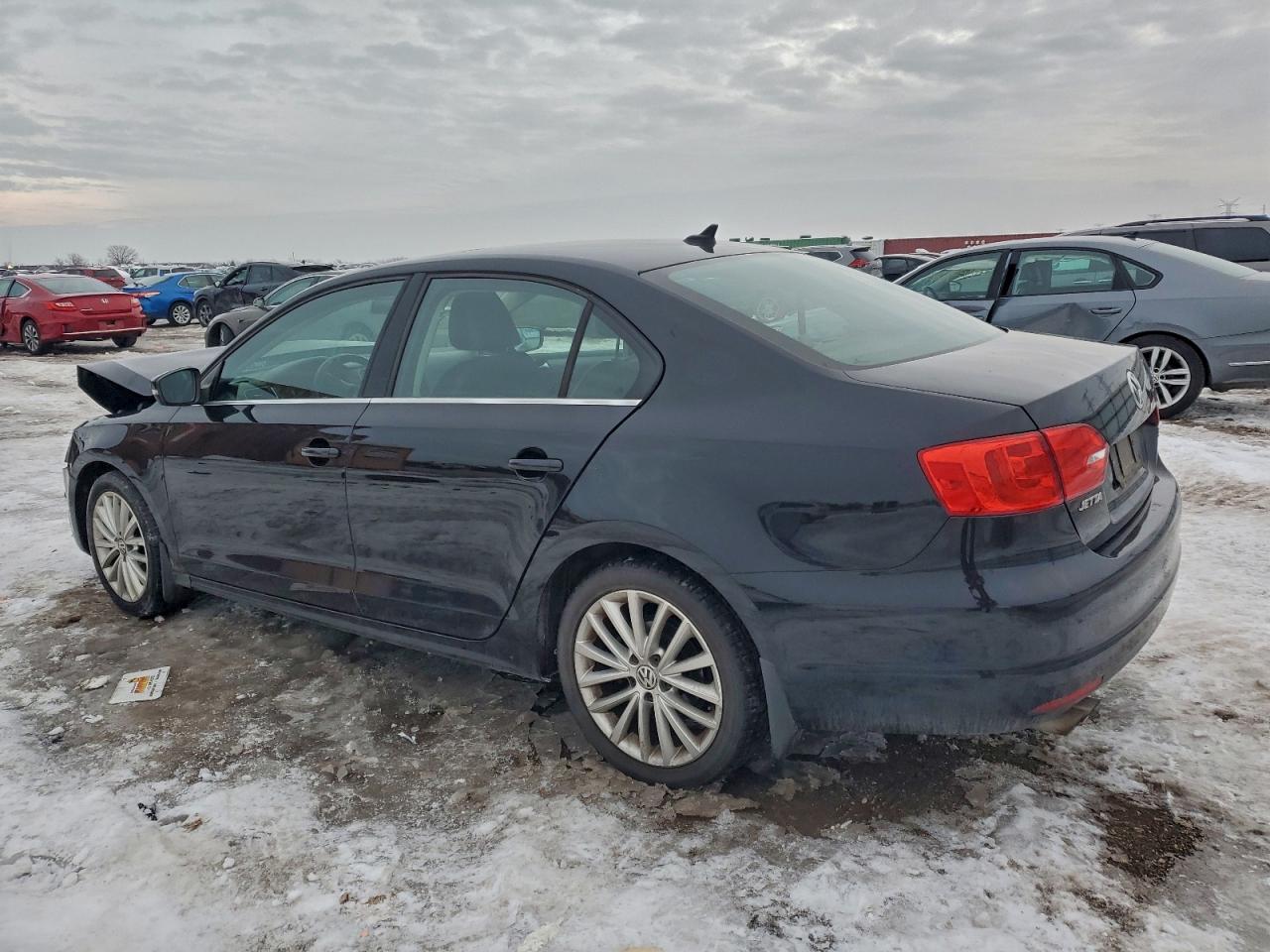 2013 VOLKSWAGEN JETTA SEL photo 3