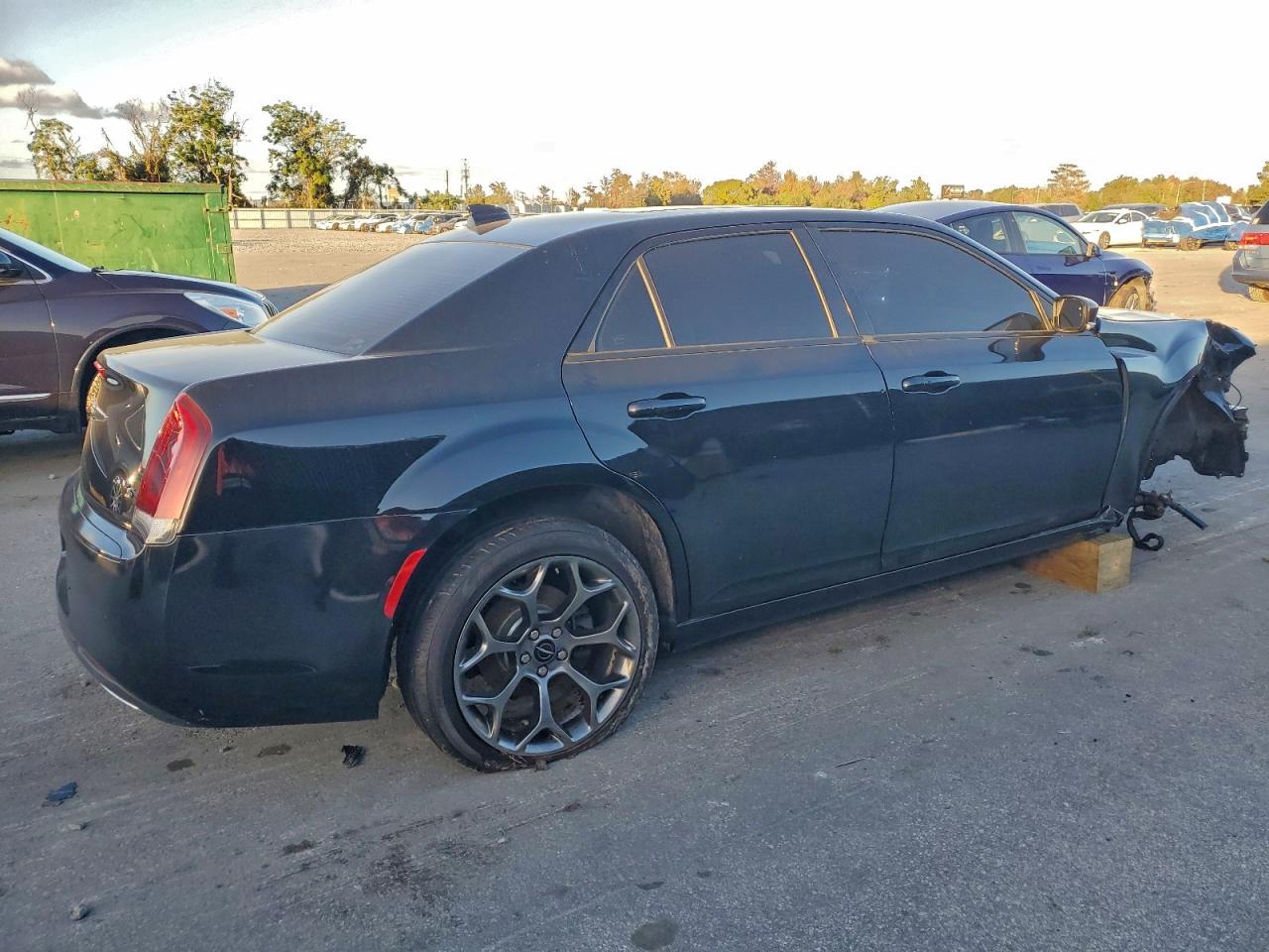 2016 CHRYSLER 300 S photo 3