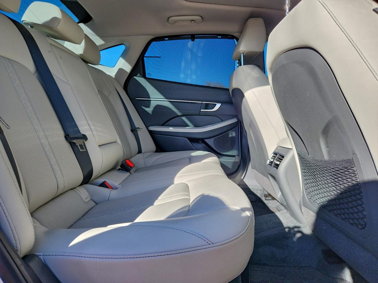 2025 HYUNDAI SONATA HYBRID photo 19