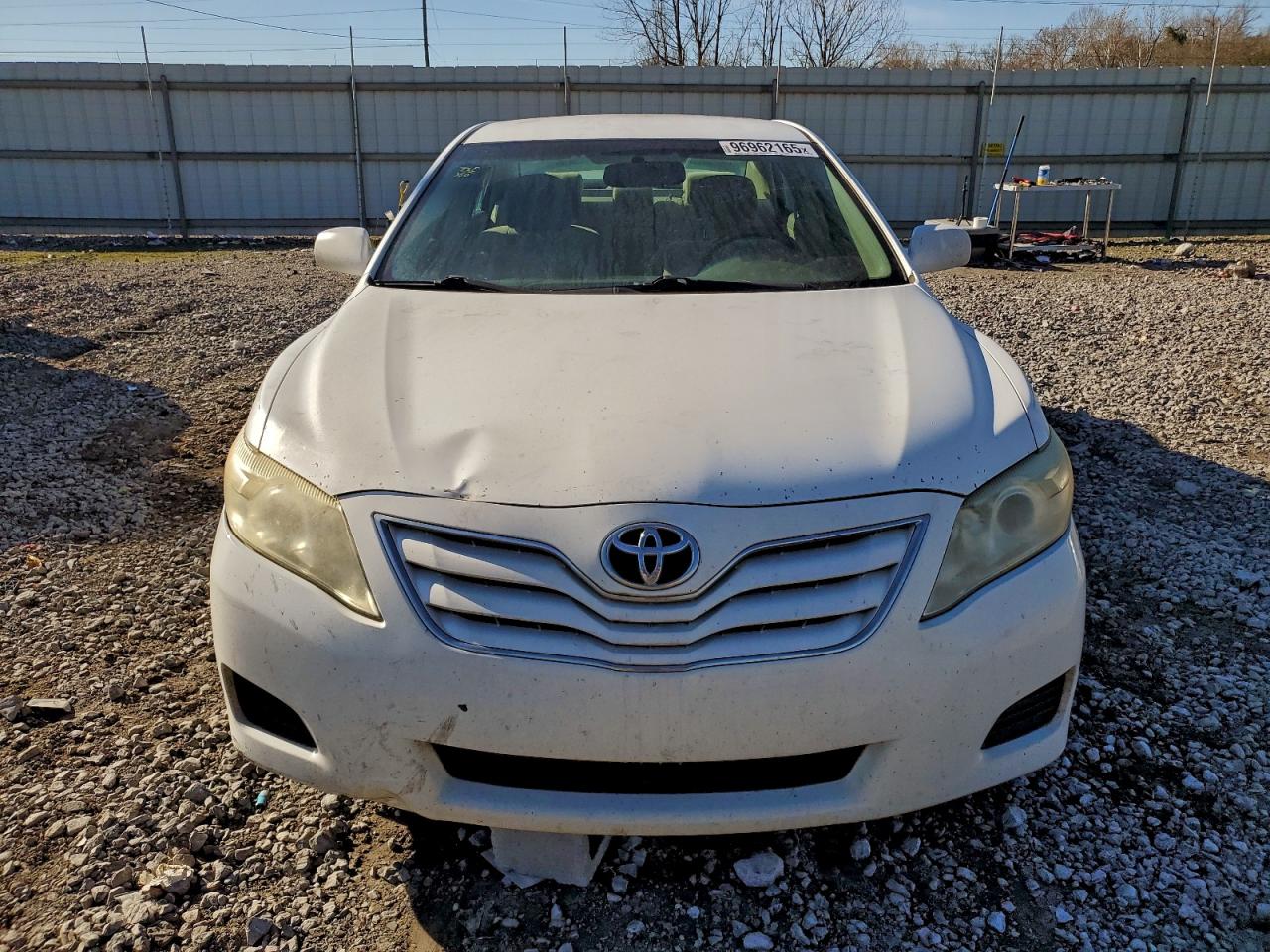 2011 TOYOTA CAMRY LE photo 9