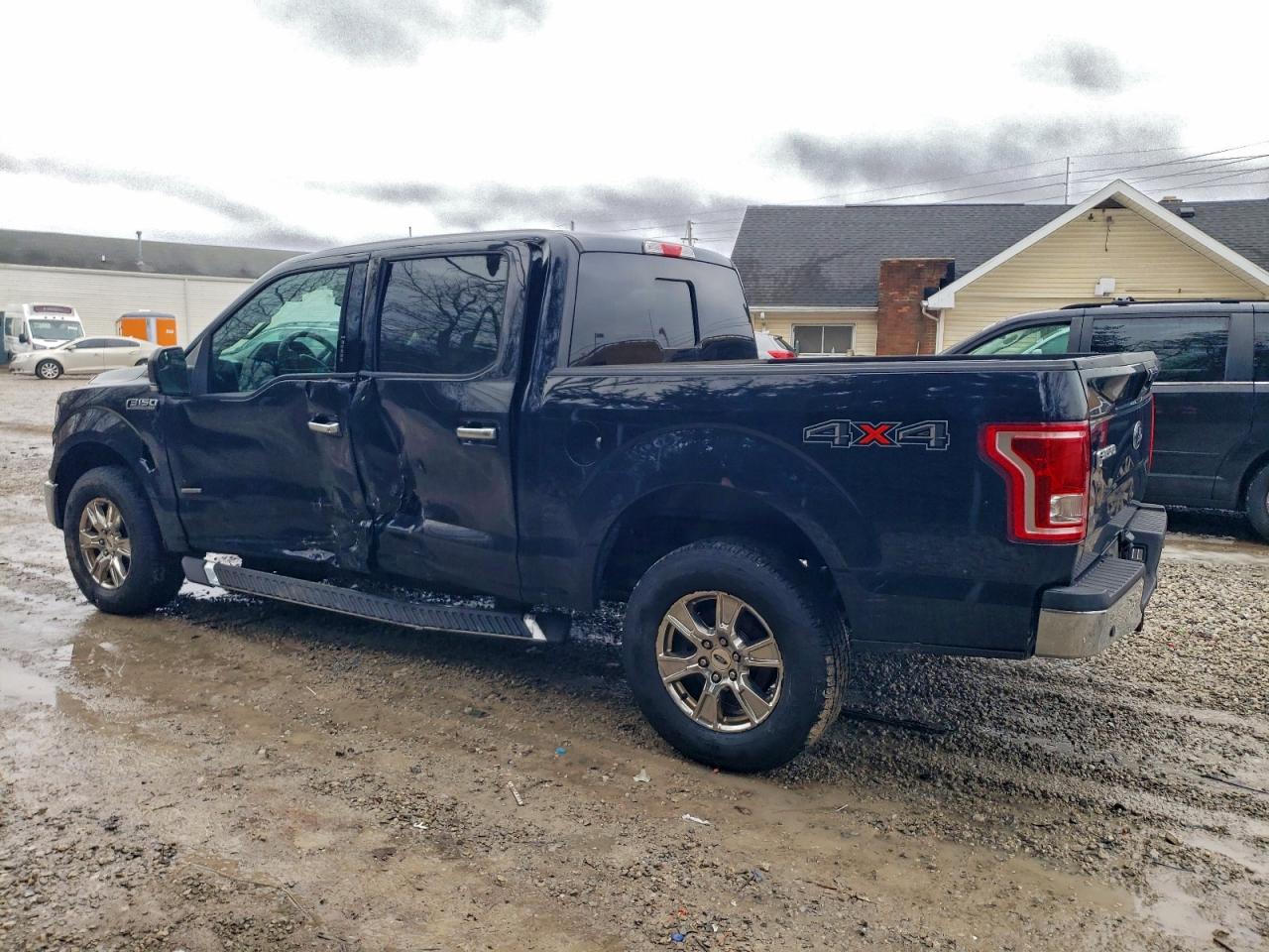 2017 FORD F150 SUPERCREW photo 2