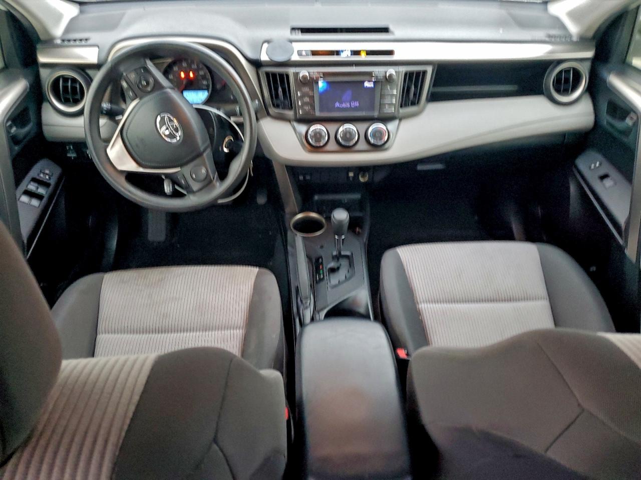 2013 TOYOTA RAV4 LE photo 8