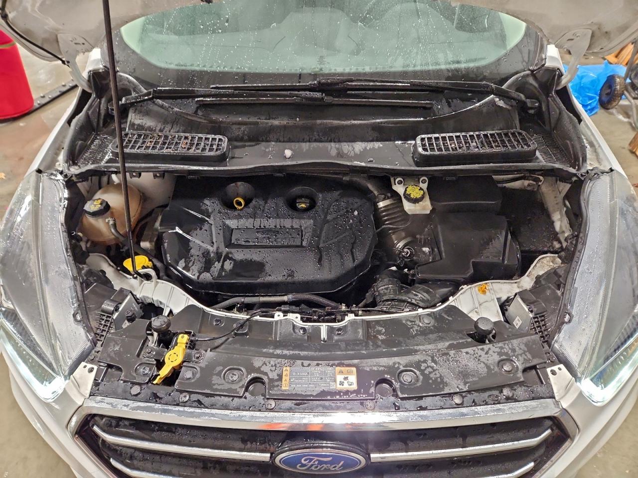2017 FORD ESCAPE SE photo 34