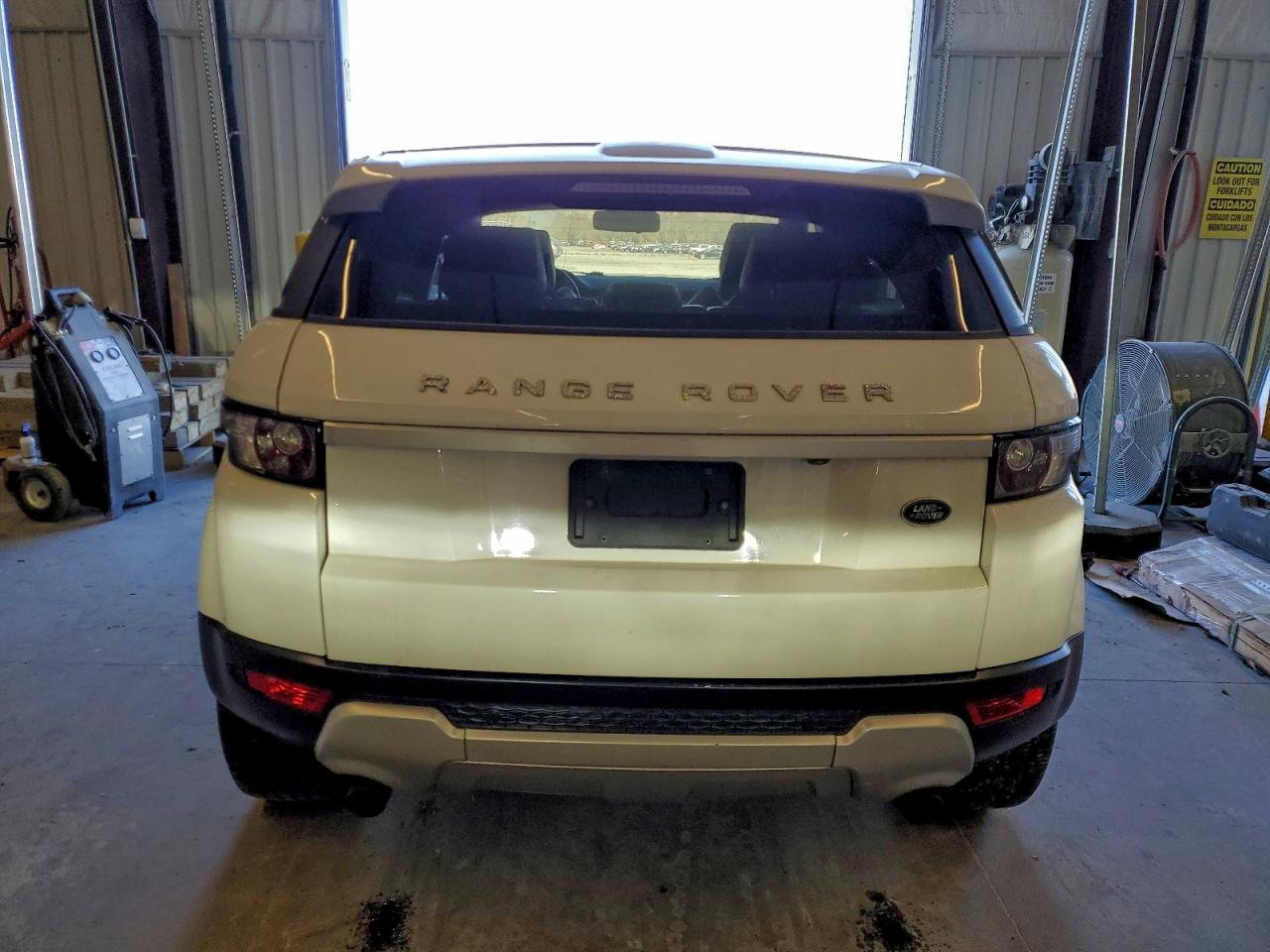 2014 LAND ROVER RANGE ROVER EVOQUE PURE PLUS photo 16