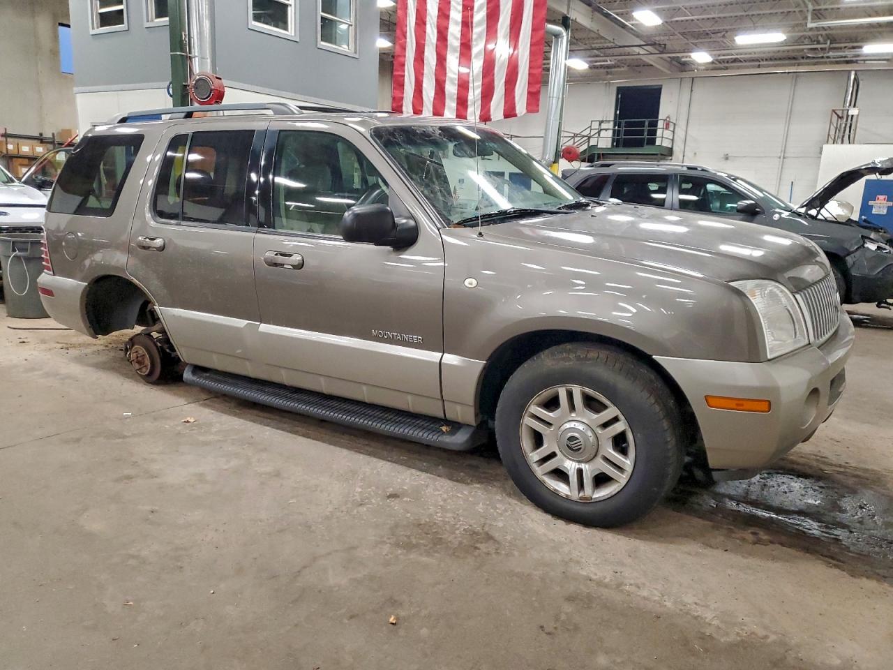 2002 MERCURY MOUNTAINEER photo 10
