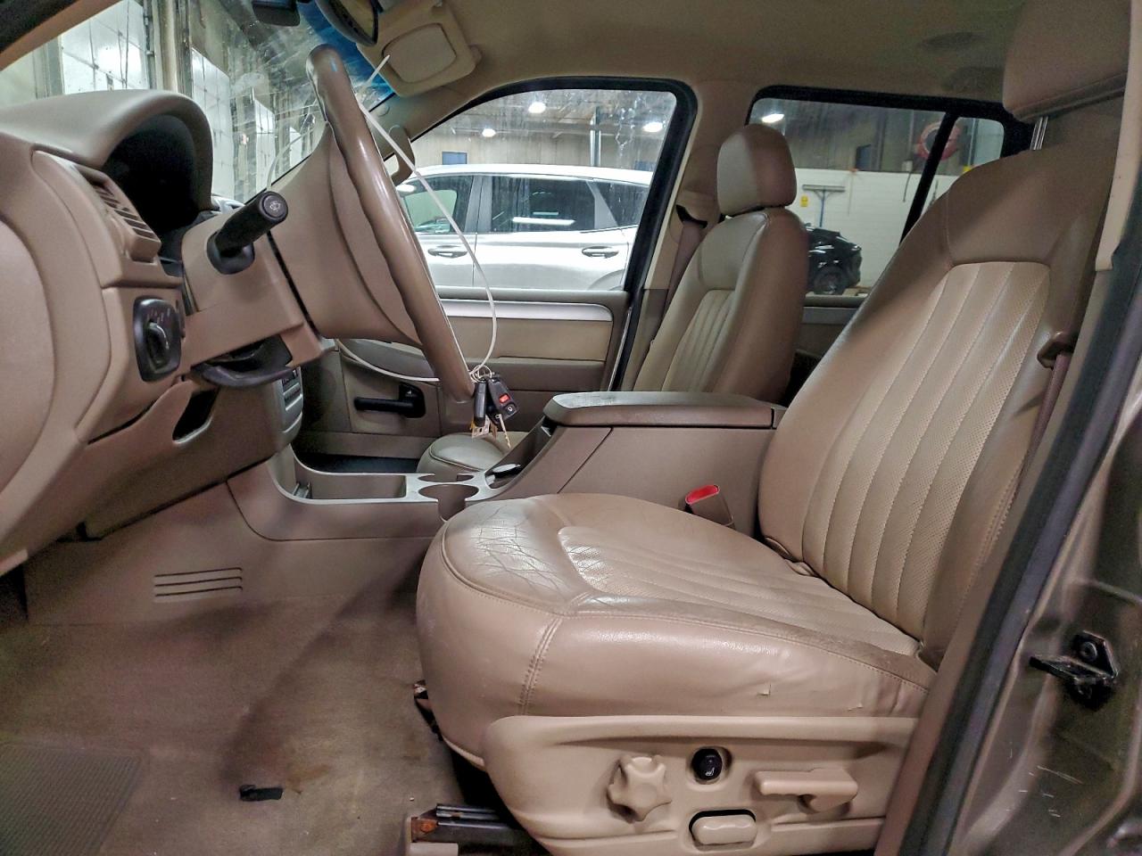 2002 MERCURY MOUNTAINEER photo 19