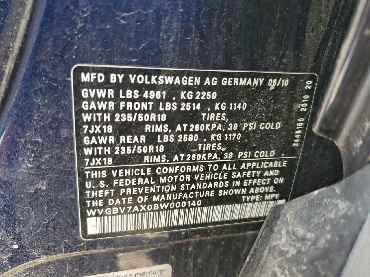 2011 VOLKSWAGEN TIGUAN S photo 37