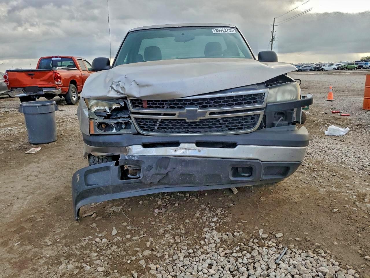 2006 CHEVROLET SILVERADO C1500 photo 13