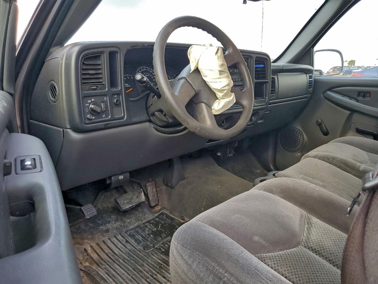 2006 CHEVROLET SILVERADO C1500 photo 22