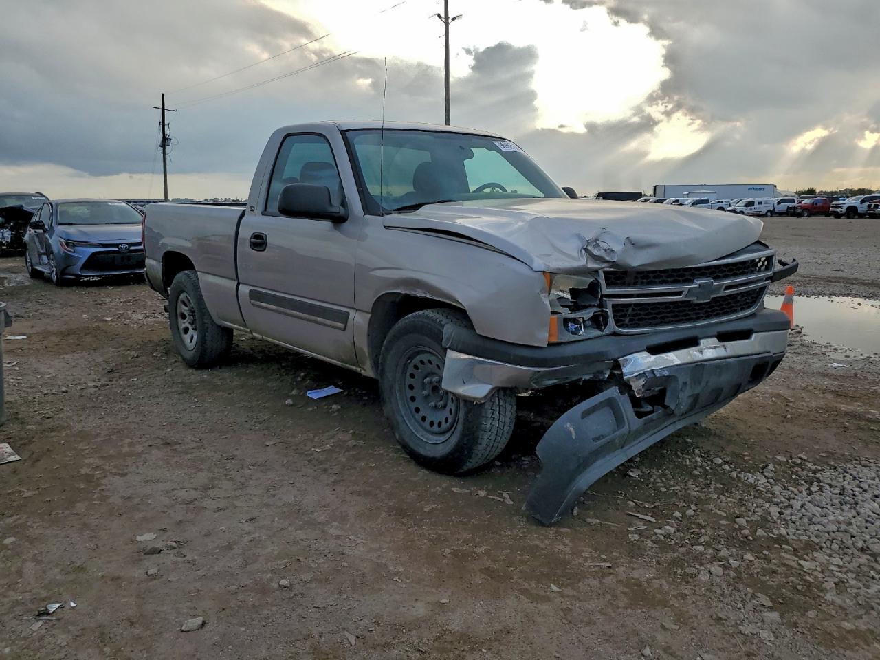 2006 CHEVROLET SILVERADO C1500 photo 10