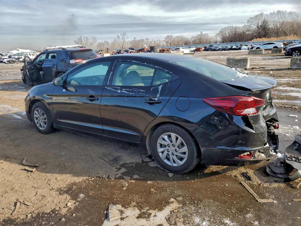 2020 HYUNDAI ELANTRA SE photo 2