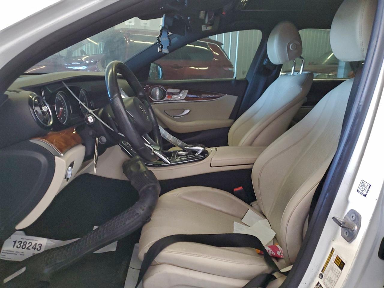 2017 MERCEDES-BENZ E 300 photo 19